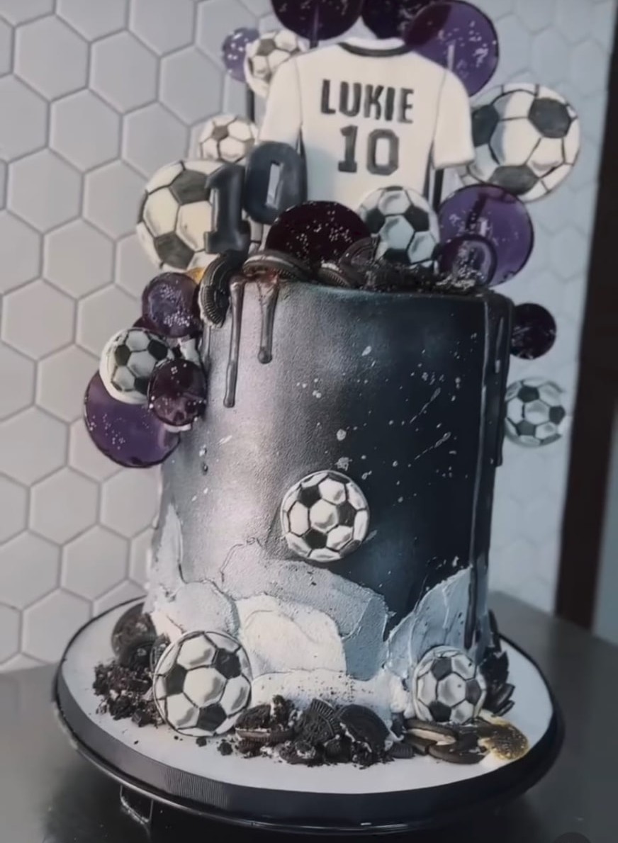 Football shirt birthday cake